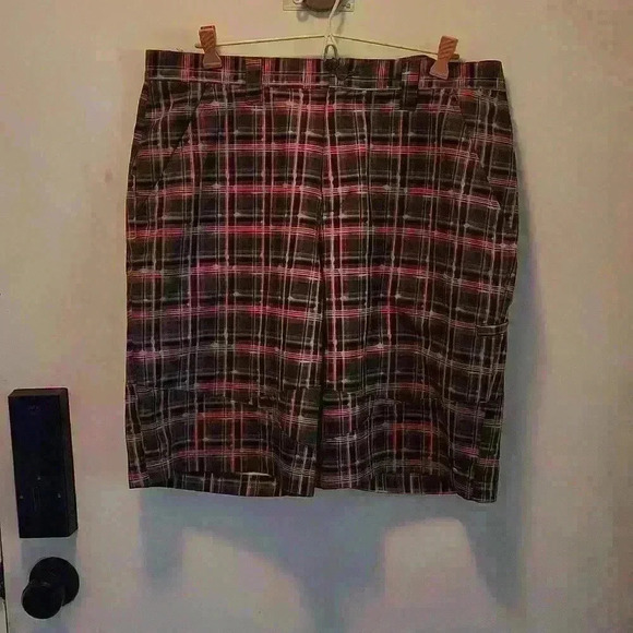 Plaid  Oakley Men's Shorts Size 36 - Picture 1 of 4